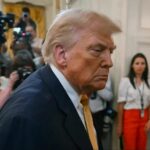 Trump padece insuficiencia venosa crónica, según médico de la Casa Blanca
