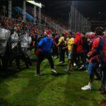 Final de futbol en la Liga de Guatemala termina en batalla campal