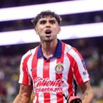 Ricardo Marín evita que Chivas extrañe a la ‘Hormiga’ González